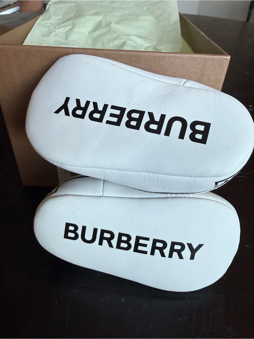 Burberry beige canvas